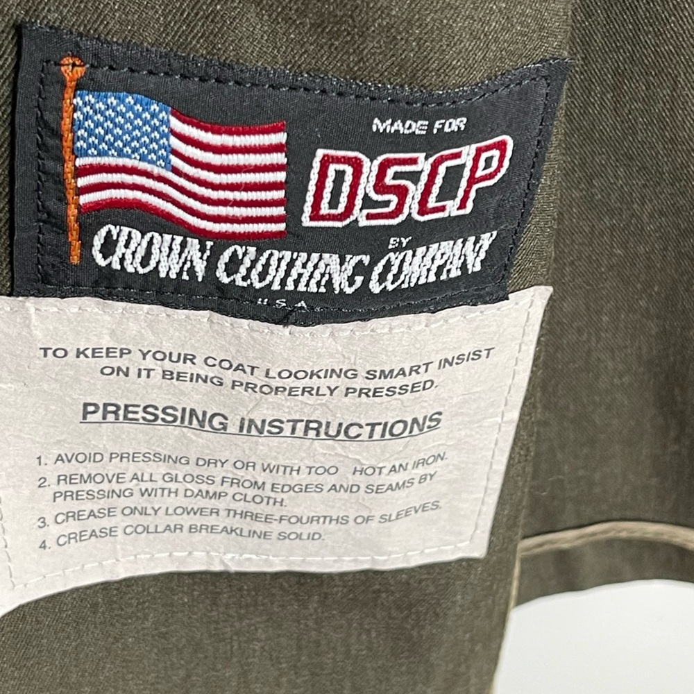 ⭐️Vintage DSCP Crown Clothing Co Military Jacket/Coat Army Green w/ Patches 38S - Picture 9 of 10